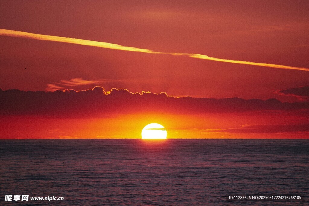 海上日落美景