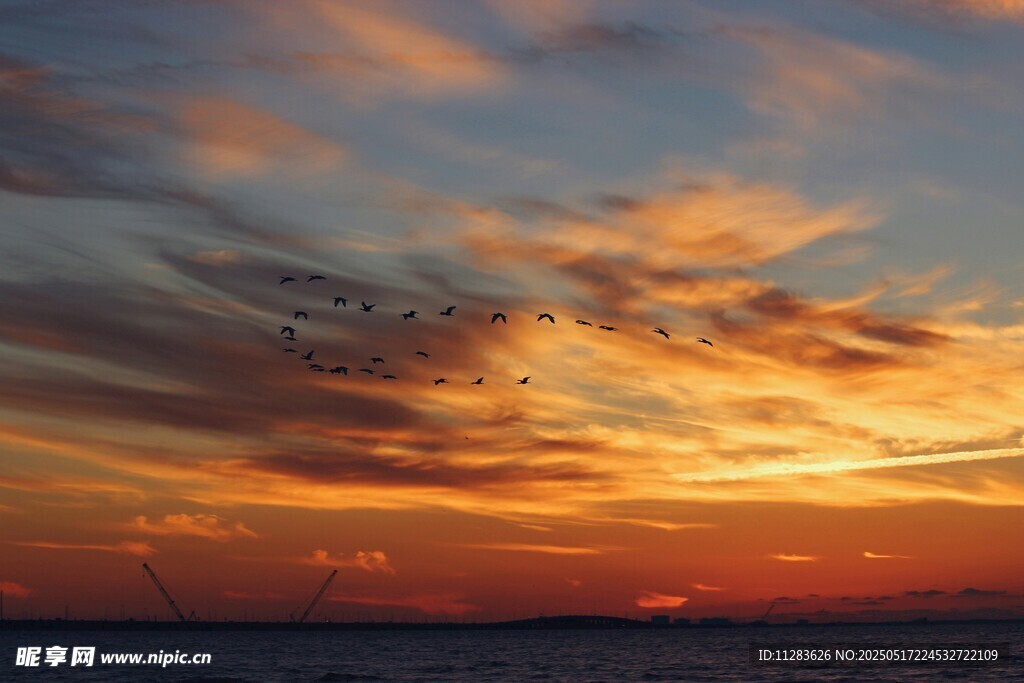 海上绚丽晚霞天空美景