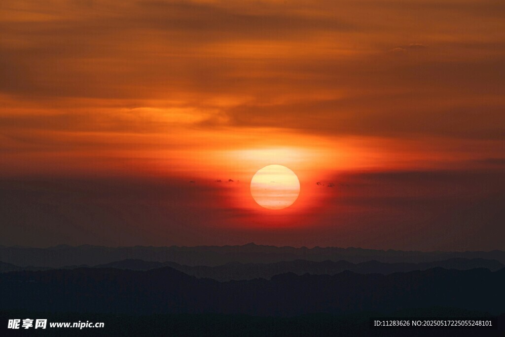 壮丽夕阳西下美景