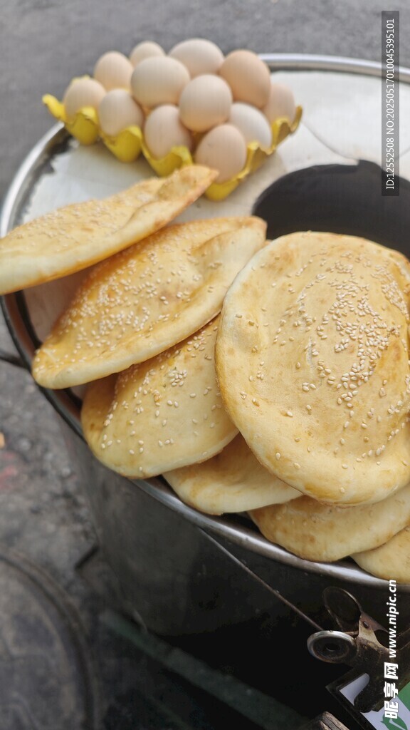 传统美味面饼与蛋类