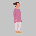 穿紫色衣服站立的女性