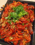 美味蒜蓉小龙虾一盘