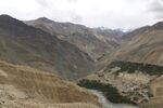 山间河谷壮丽风光