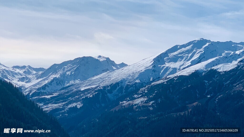 壮丽雪山美景
