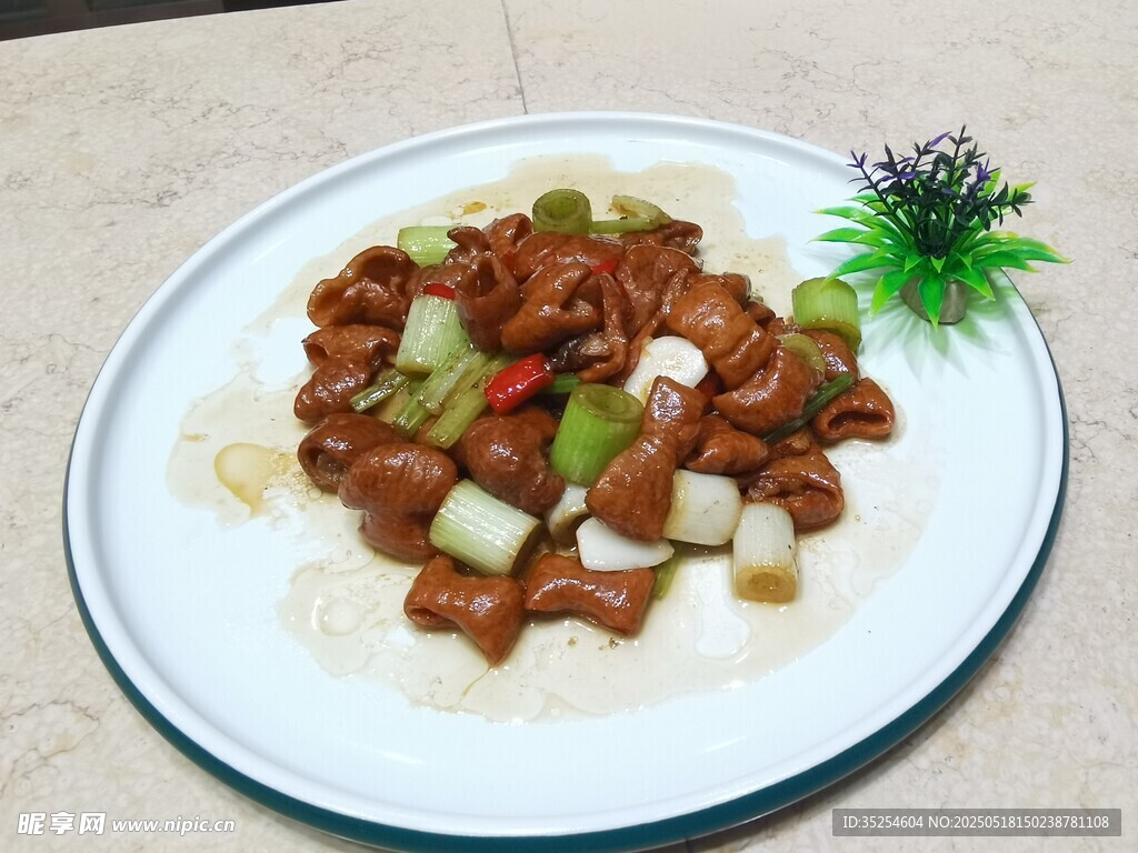 卤水肥肠