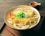 美味鸡蛋葱花汤面