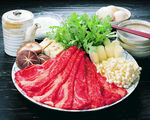 丰盛牛肉火锅食材拼盘