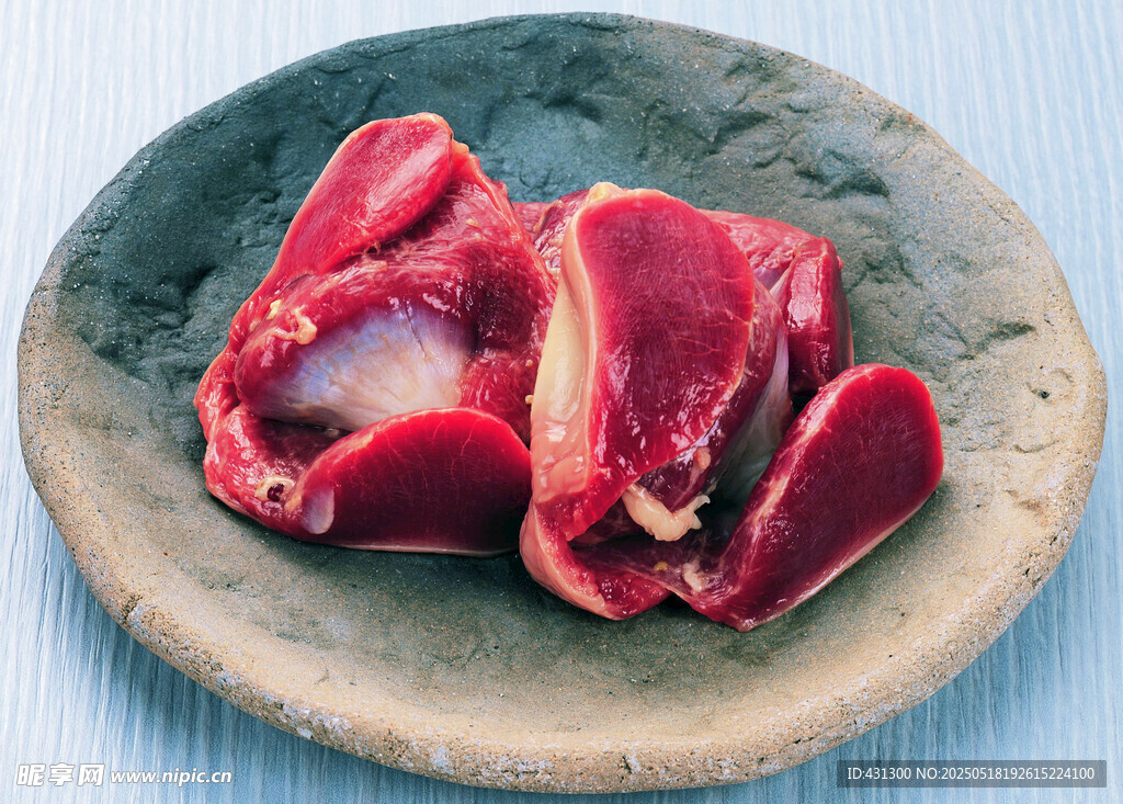 新鲜生牛肉切块