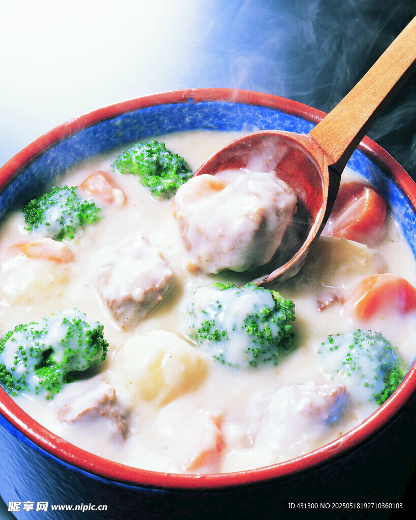 美味蔬菜肉丸汤