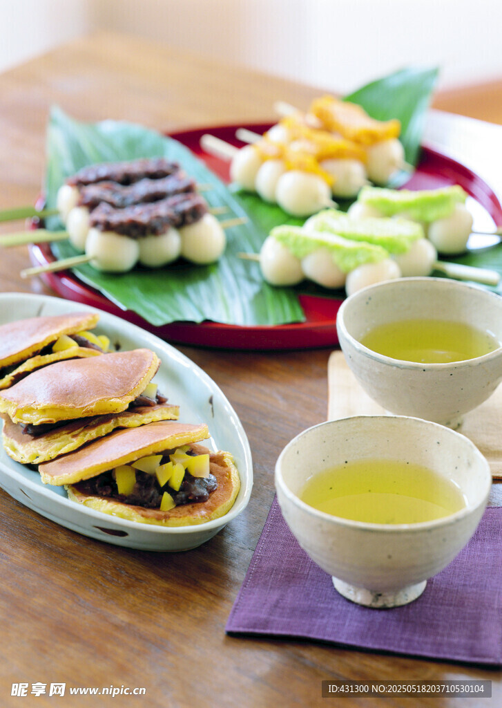 日式茶点与茶饮组合