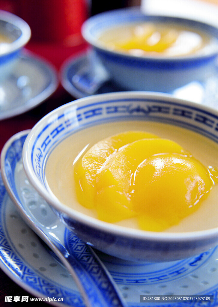 中式黄汤美食特写