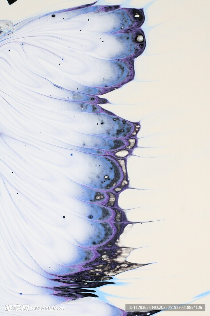 梦幻蓝蝶水墨风艺术图