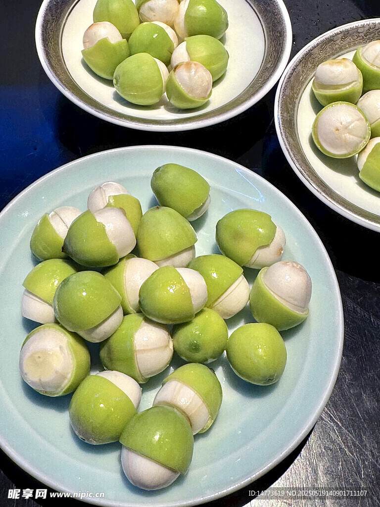冰镇新鲜莲子