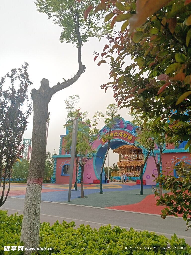多彩儿童乐园入口景观