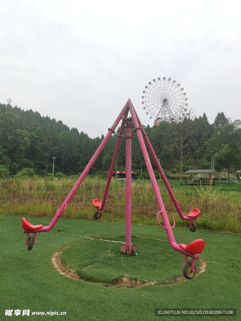 旋转飞椅