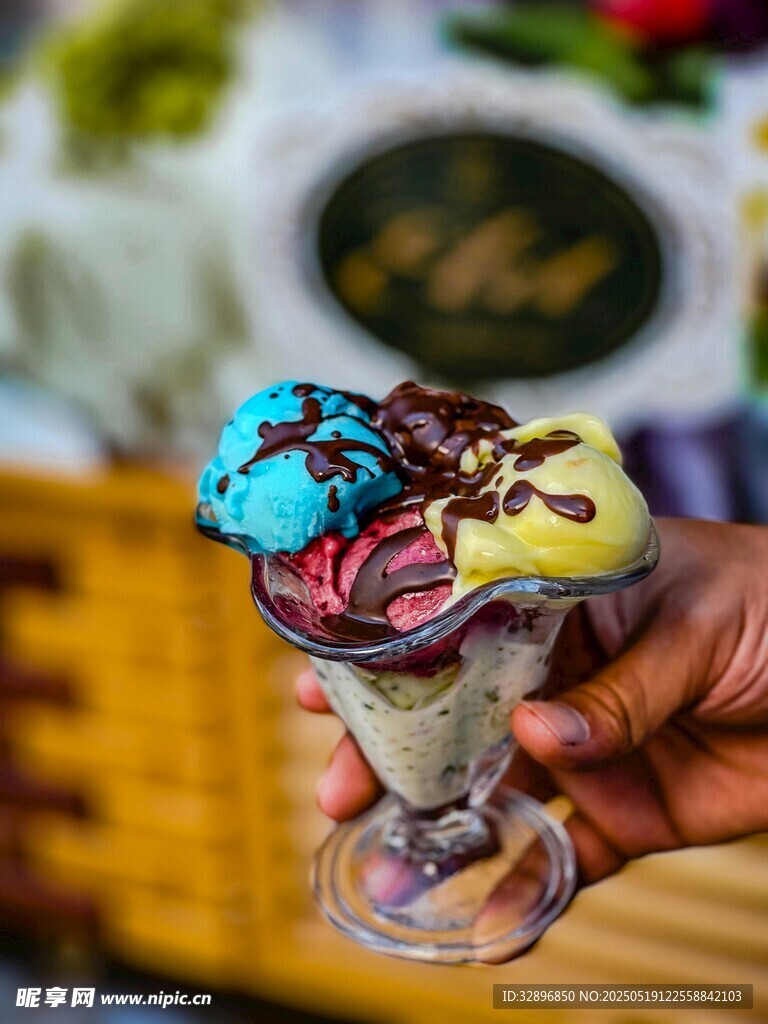 多彩美味冰淇淋特写