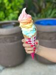 多彩冰淇淋甜蜜诱惑