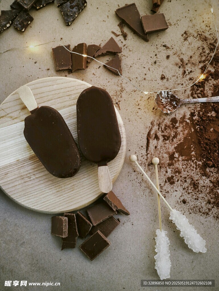 美味巧克力甜点诱人呈现