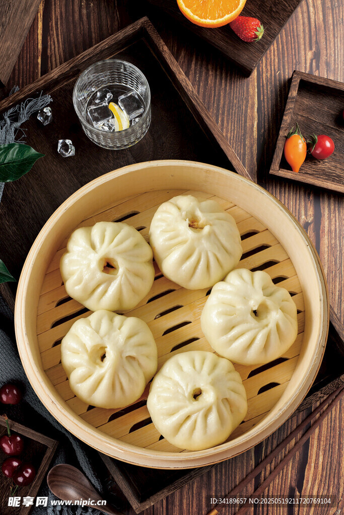 鲜肉包子