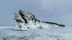 冰天雪地中的奇特冰山