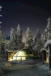 雪夜中的温馨露营小屋