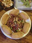 美味夹肉面包拼盘