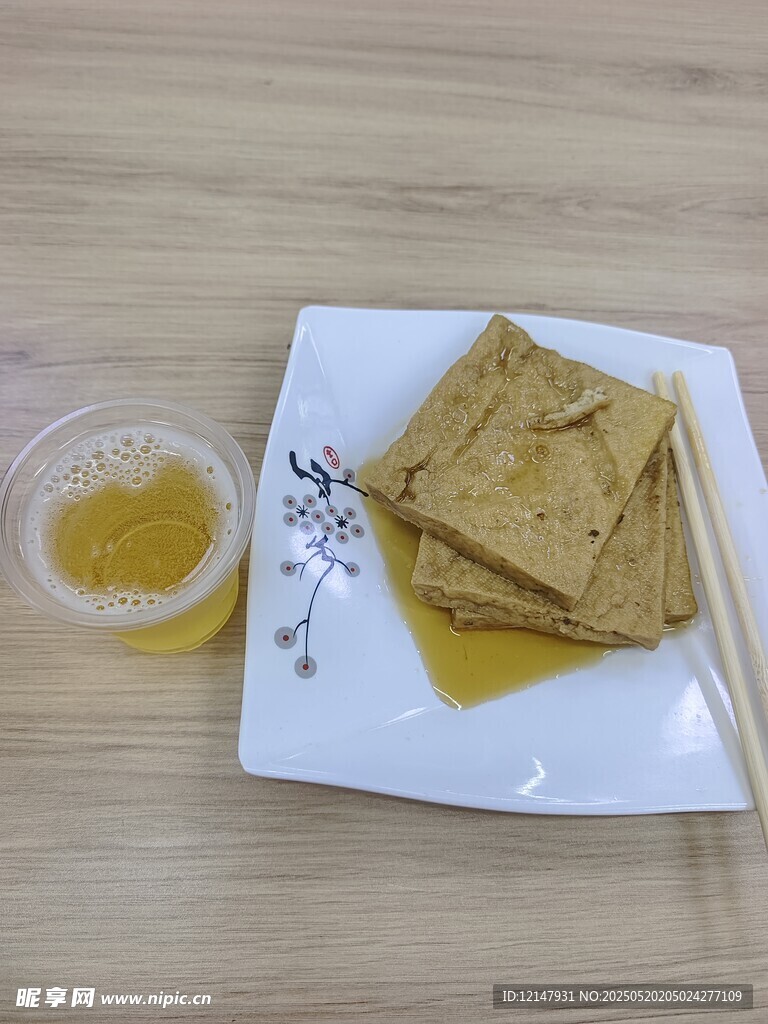 香煎豆腐配蘸料