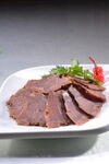 美味酱牛肉摆盘精致