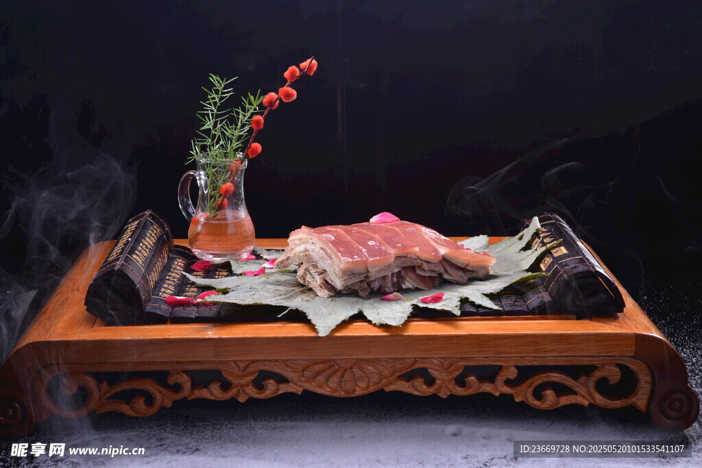 荷叶手抓肉