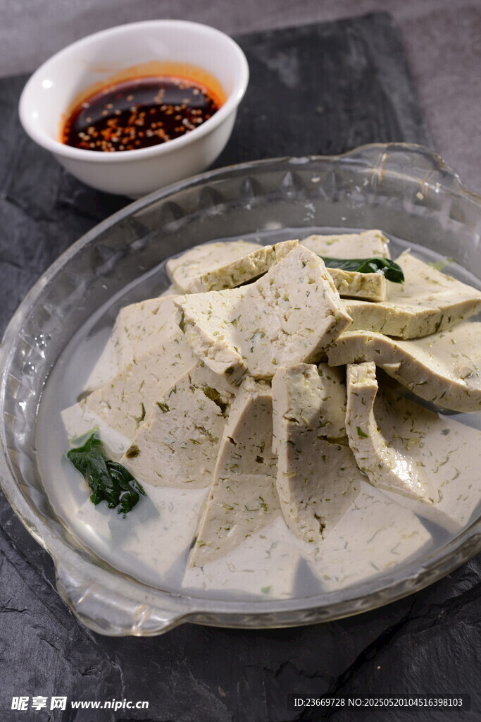 沾汁菜豆腐