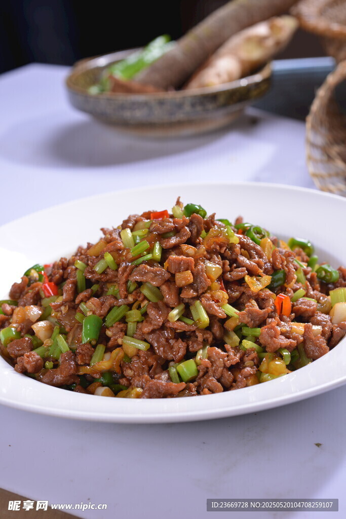 美味肉末炒菜