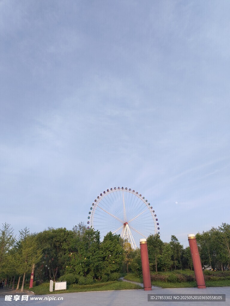 户外摩天轮景观