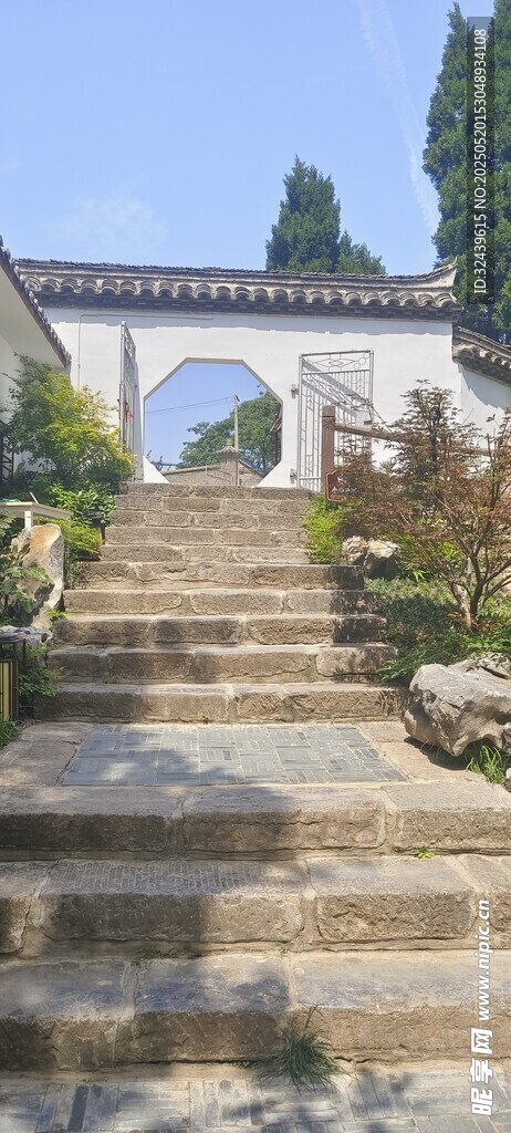中式庭院石阶景观