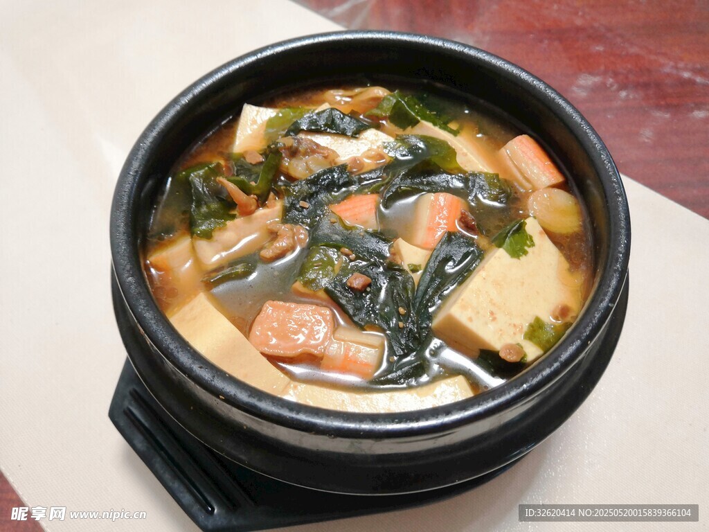 海鲜豆腐汤