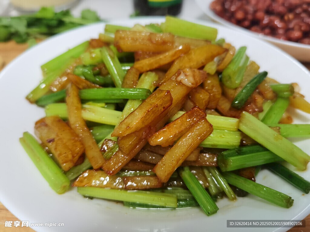 芹菜炒土豆