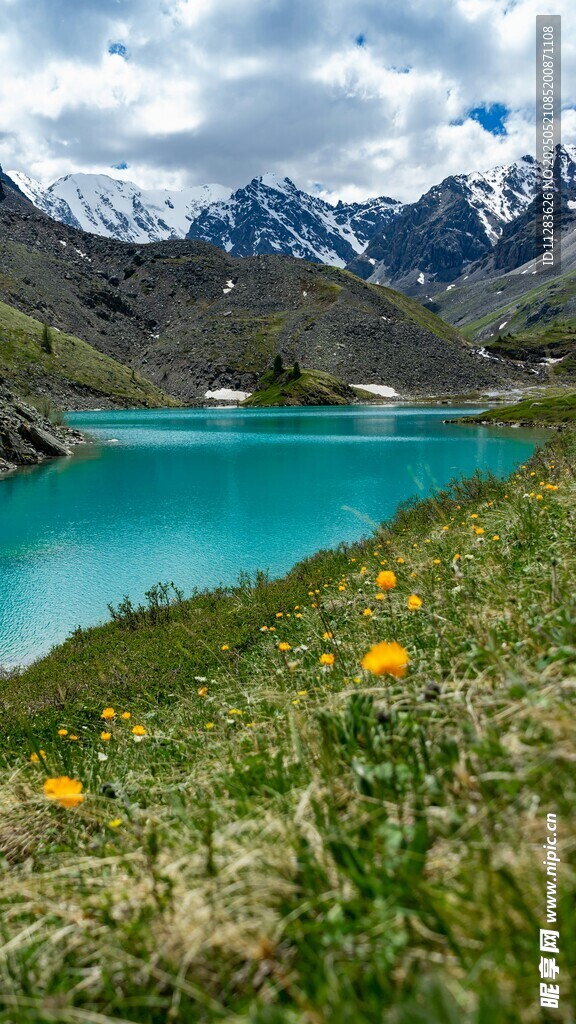 湖畔美景