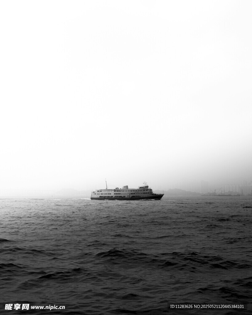 海上孤舟