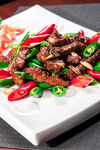 香辣牛肉配彩椒