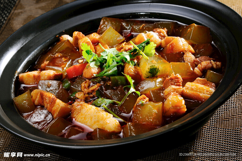 红烧肉炒凉粉