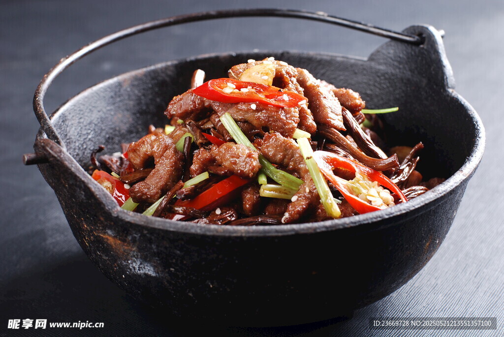 茶树菇炒肉丝