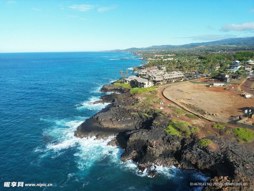 海岸风光 蓝色大海与陆地
