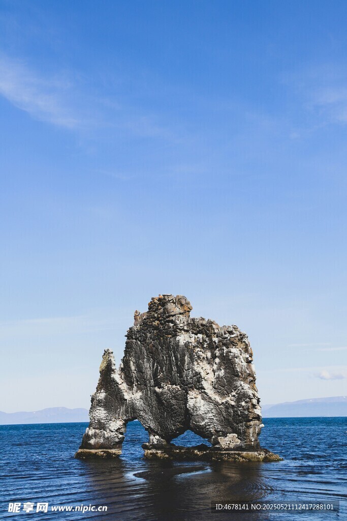 海上奇石景观