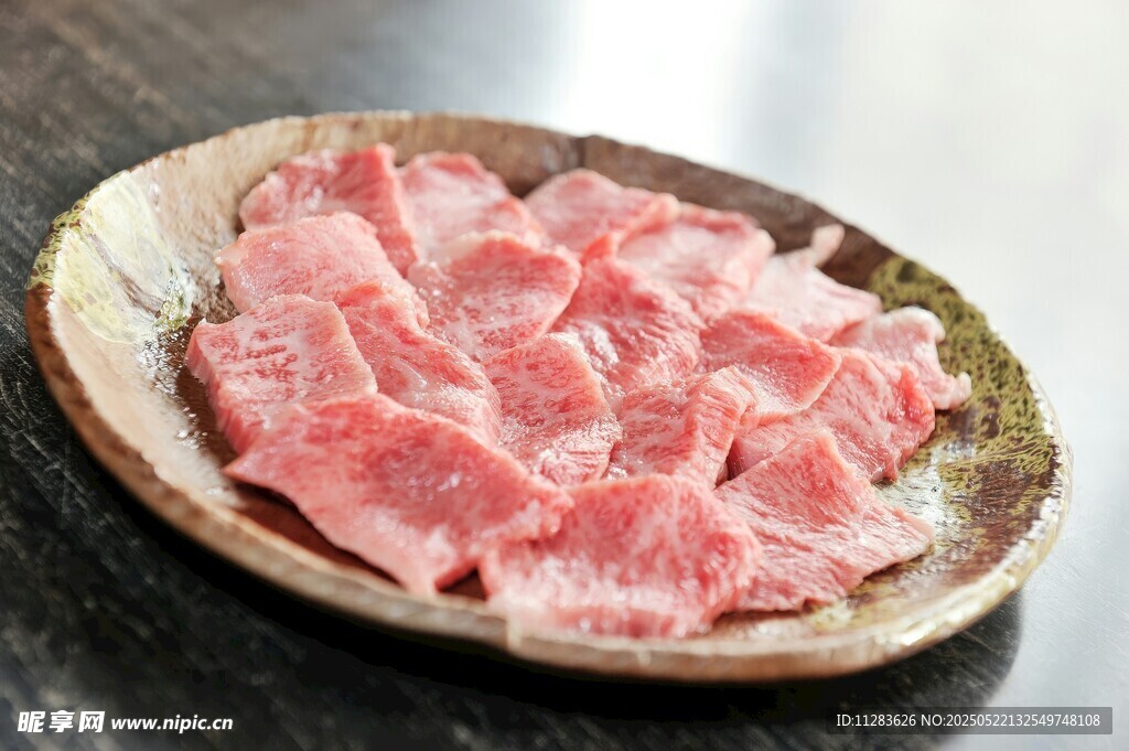 鲜嫩牛肉片 色泽诱人