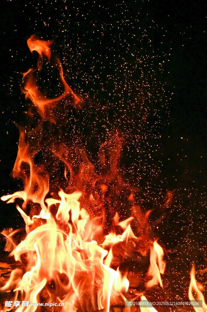 熊熊烈火燃烧的炽热画面