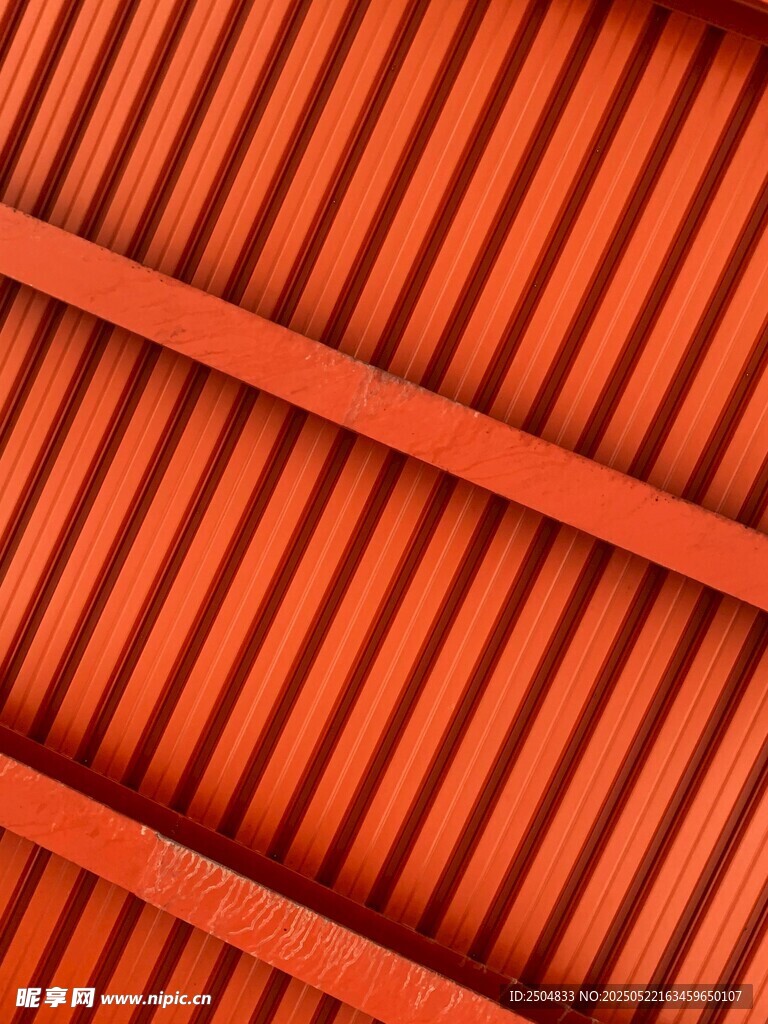 红色波纹金属屋顶纹理