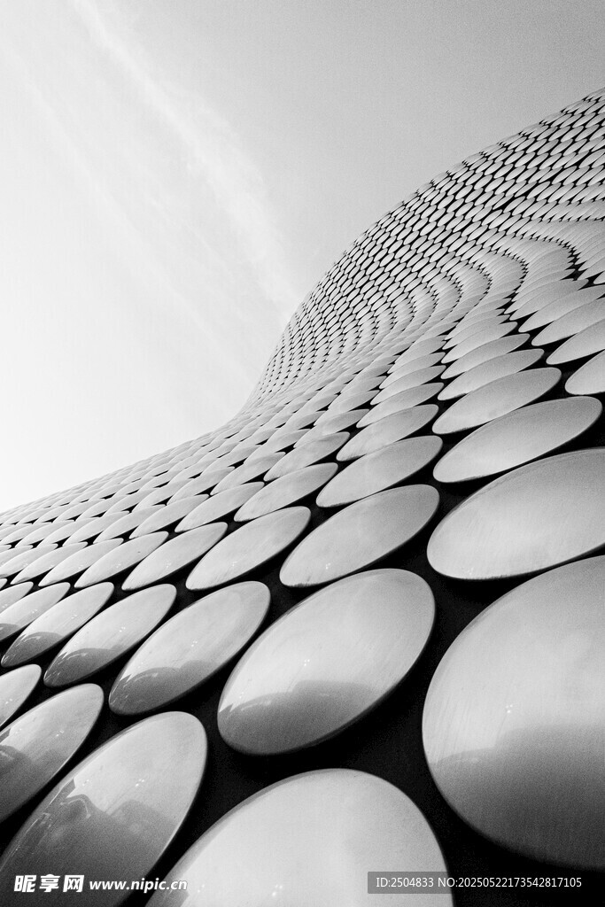 未来感几何结构建筑图案