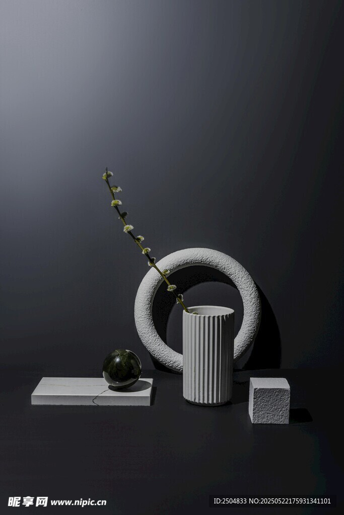 简约几何摆件组合展示