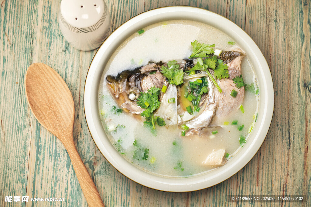 鲫鱼豆腐汤 鱼头汤