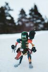雪地中的忍者神龟玩具