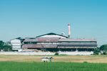 现代化工厂建筑外观